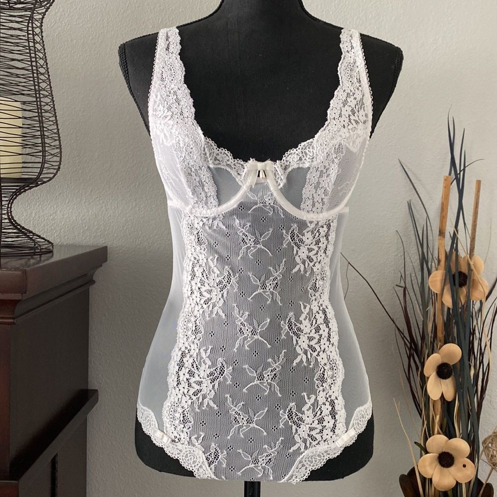 Victoria’s Secret white lace teddy bridal wedding night sheer bodysuit size 34B
